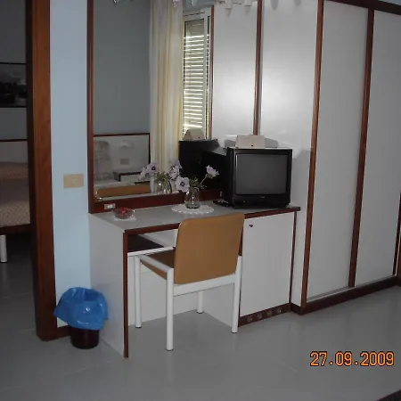 Liliana Hotel