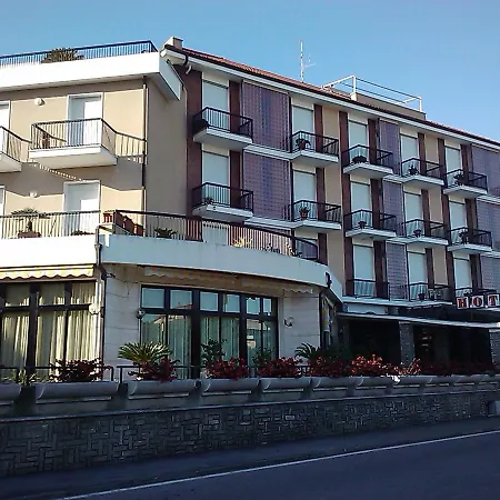 Hotel Liliana Andora