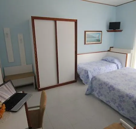 Liliana Hotel