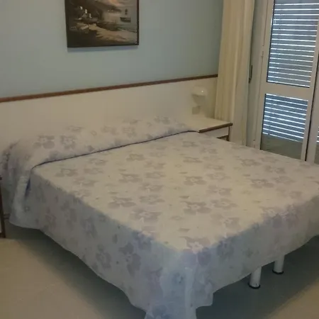 Liliana Hotel 3*