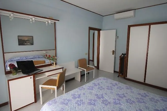 Liliana Citr 9006-0004 Hotel Marina dʼAndora